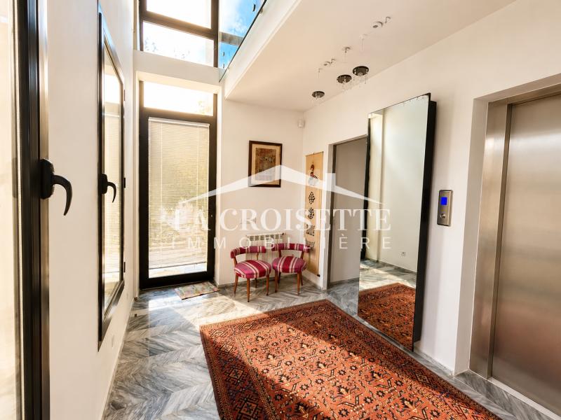 Triplex meublé S+4 avec vue mer à Gammarth